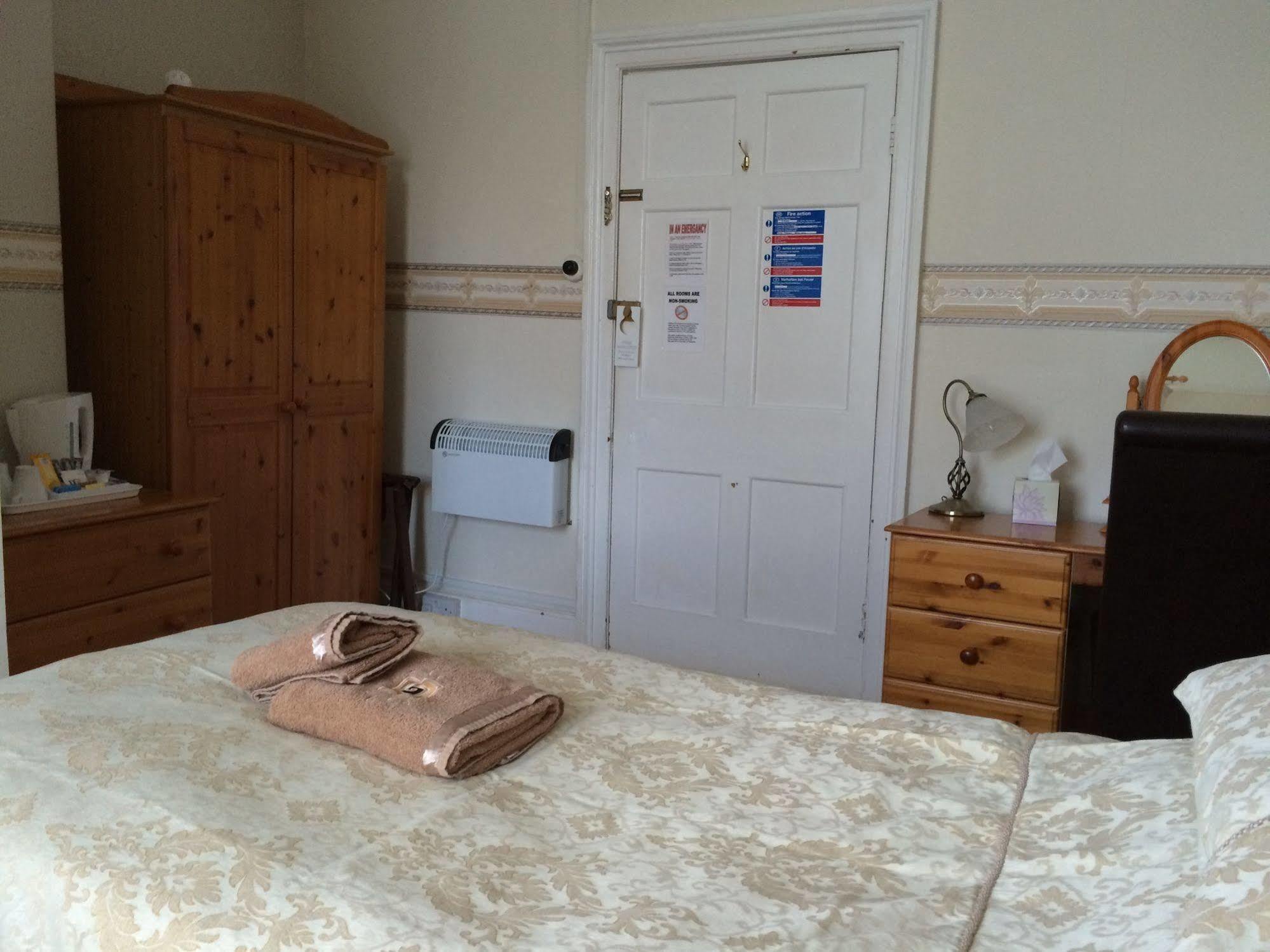 טראוברידג' Hilbury Court Hotel מראה חיצוני תמונה