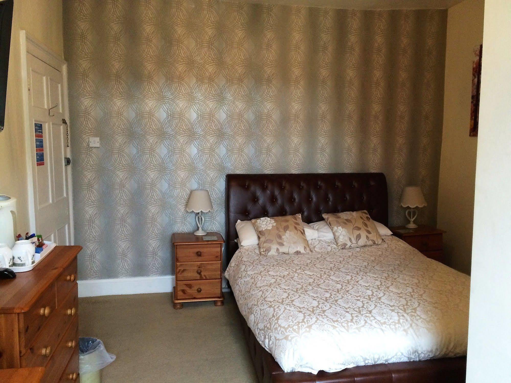טראוברידג' Hilbury Court Hotel מראה חיצוני תמונה
