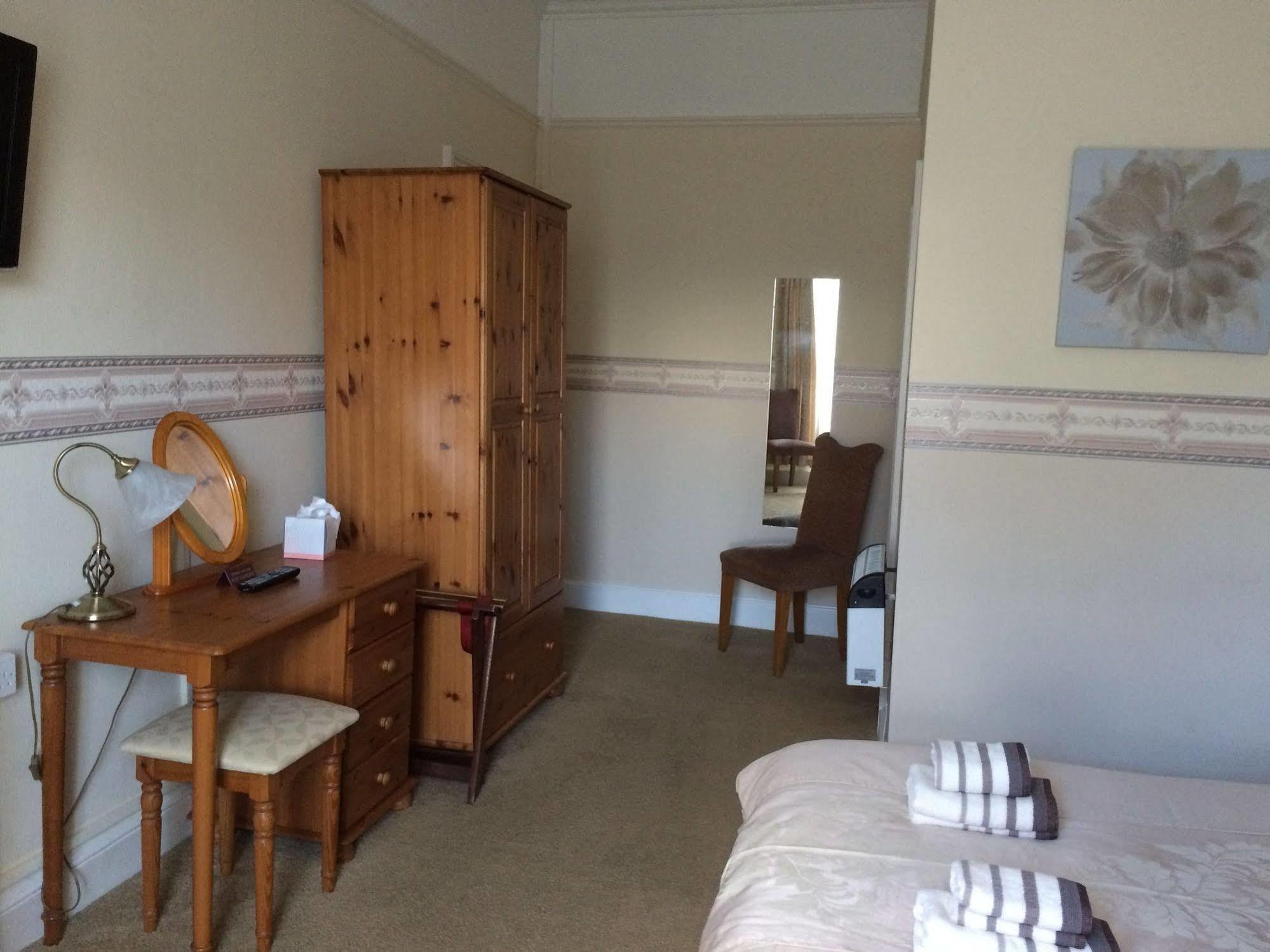 טראוברידג' Hilbury Court Hotel מראה חיצוני תמונה